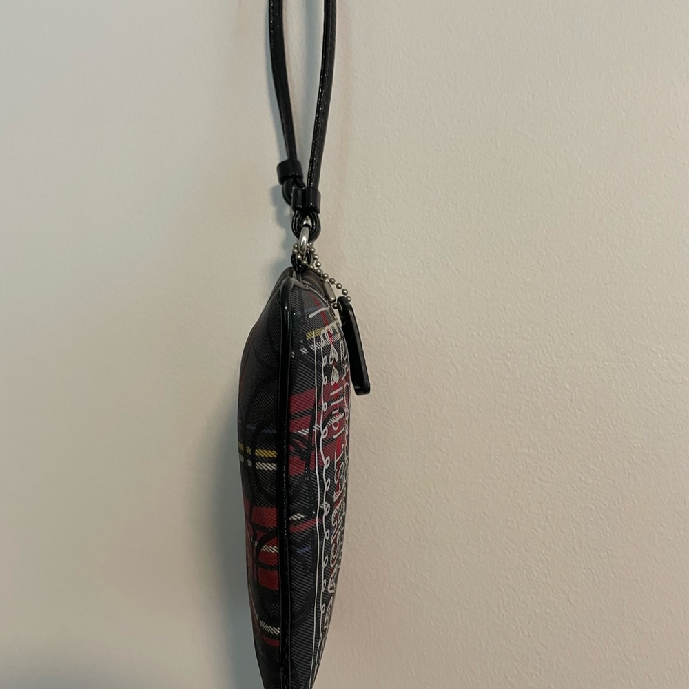 Coach Poppy Rare Graphic Plaid Wristlet Excellent Condition No Call Outs - Picture 9 of 12
